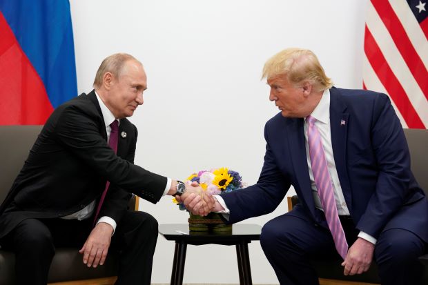 Тръмп и Путин ще обсъдят ниските цени на петрола и санкциите срещу Русия