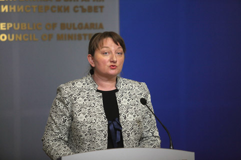 Деница Сачева: 254 са болничните листове с карантина за коронавируса в цялата страна