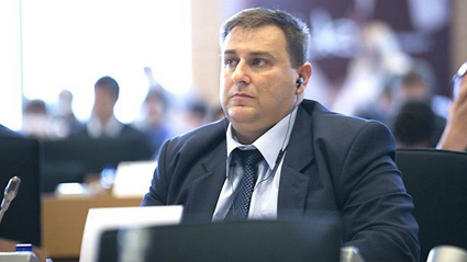 Емил Радев: Оставката на министър Петков е заради забавяне на социалните реформи