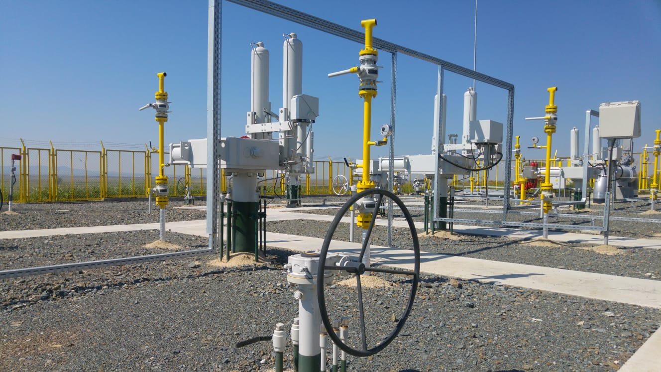 Украйна заплаши, че ще започне да отклонява транзитния газ от Русия в свои хранилища