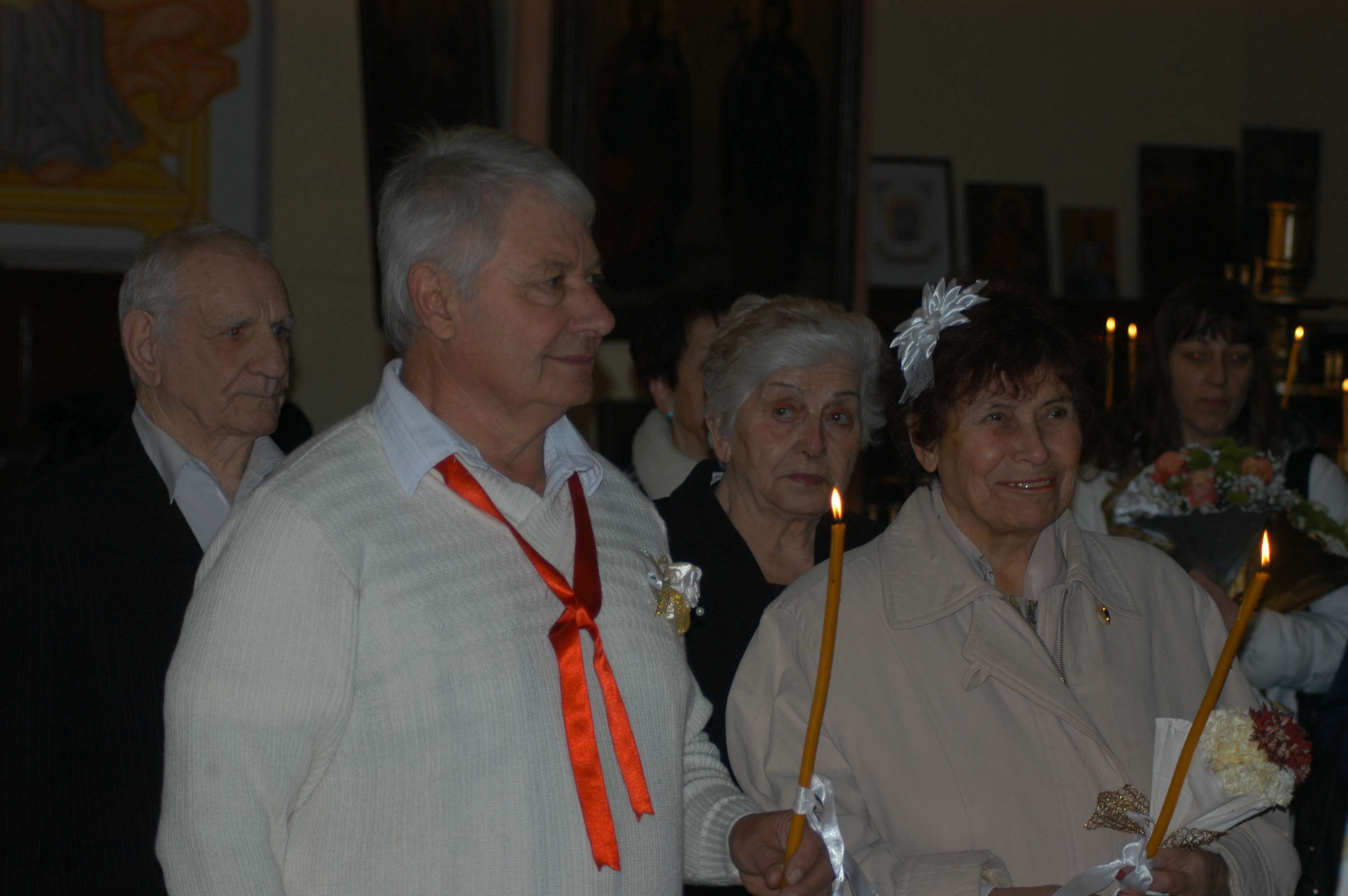 Съпрузи от Лом се венчаха след 50 години брак