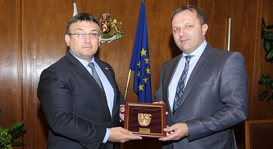 Министър Маринов: Комуникацията между България и Македония е отлична