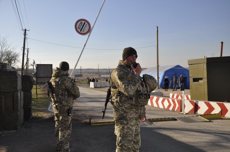 Русия: Военното положение в Украйна може да доведе до ескалация в Донбас