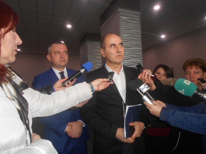 Цветан Цветанов: Няма да има коледни бонуси за депутатите
