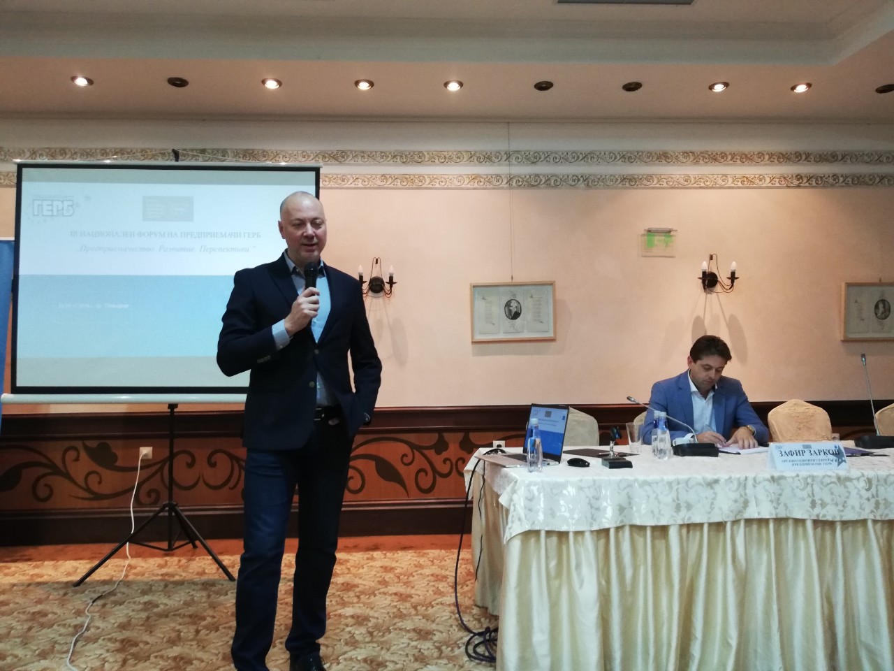 Министър Росен Желязков пред ПГЕРБ: Интересът на европейските компании към Летище София е огромен