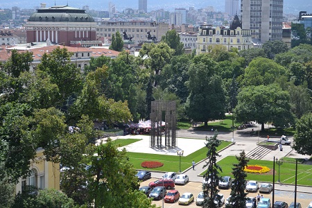 Седемнайсет предложения са получени в първата сесия на Програма "Навън"