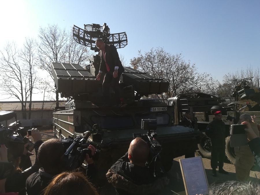 Румен Радев на въпрос дали са дирижирани протестите: Никой не може да изкара хората насила на улицата