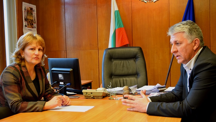 Продължава масираните проверки на бензиностанциите в страната