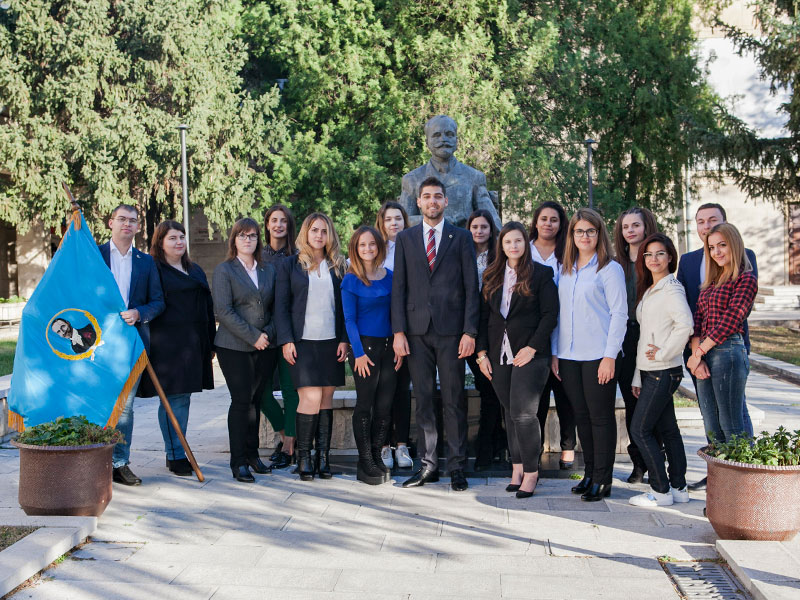 Бакалавър, магистър и докторант ще ръководят Студентски съвет при Стопанската академия в Свищов