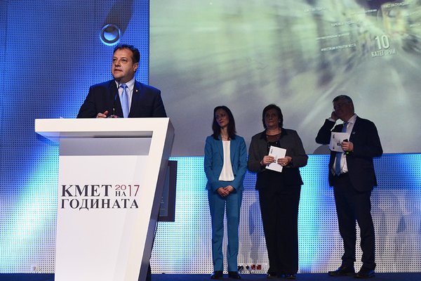 Градончалникът на Велико Търново е сред финалистите в надпреварата „Кмет на годината“