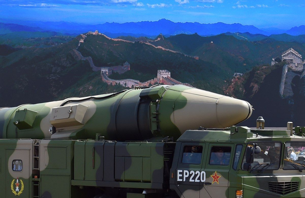 Китай разработи нова ракета DF-21D, която може да унищожи самолетоносач само с един удар