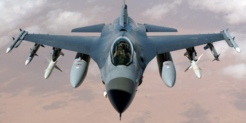 Защо 28 държави избраха F-16