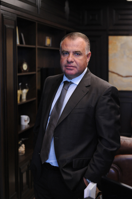 Бившият земеделски министър Мирослав Найденов пред „Труд“: Поне 300 млн. лв. годишно се крадат със сеч от горите