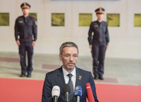 Черен списък на медии в Австрия