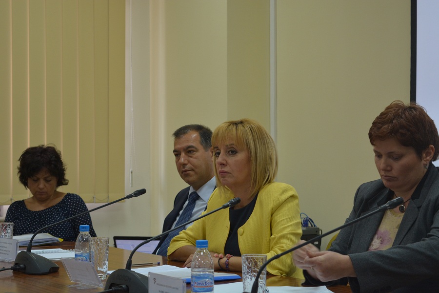 Мая Манолова: Новата наредба на МРРБ не решава изцяло проблема с високите и несправедливи сметки за вода