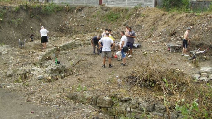 Археолози проучват една от кулите на антична Бонония във Видин