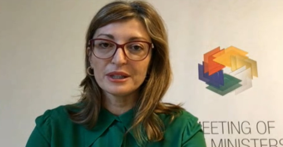 Екатерина Захариева: Премиерът Борисов е дал втори отрицателен тест за коронавирус