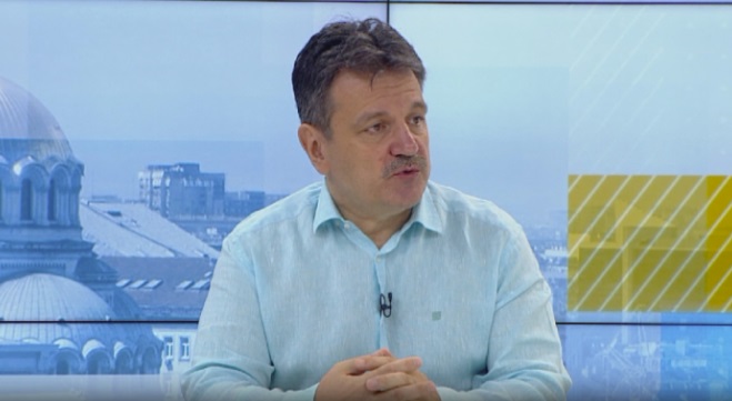 Д-р Симидчиев: Необходими са ясни правила кога хората да търсят медицинска помощ
