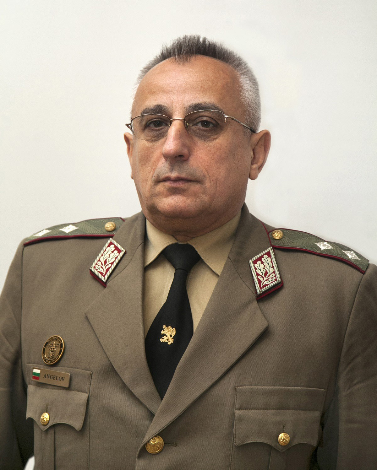 Началникът на Военна академия „Георги С. Раковски“ ген. м-р Груди Ангелов пред „Труд“: Имаме 230% ръст на приема на студенти спрямо предходната година
