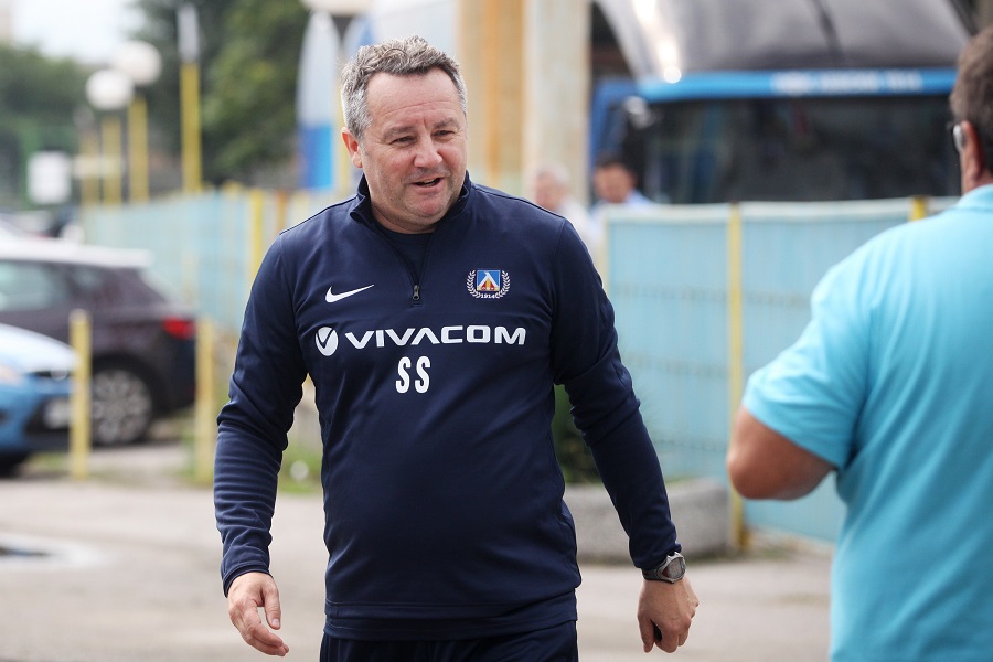 „Левски“ с нов треньор за дербито с ЦСКА
