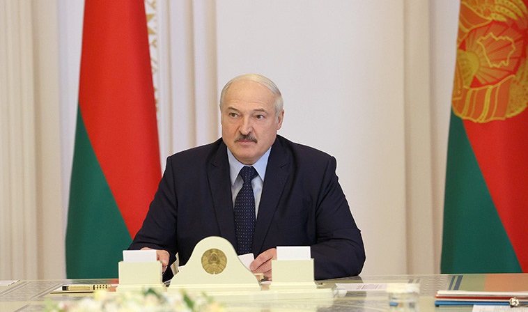 Лукашенко нареди стачкуващите предприятия да бъдат затваряни