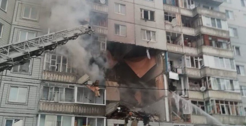 Жертви и ранени след експлозия на газ в блок в руския град Ярославъл