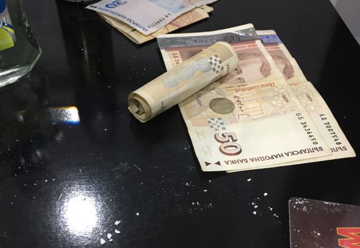 Шестима в ареста в Сандански заради канабис и кокаин