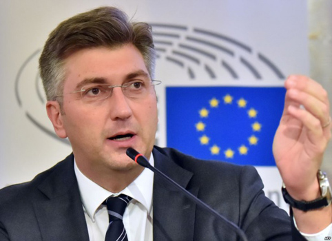 Хърватският президент възложи на Пленкович мандат за съставяне на правителство