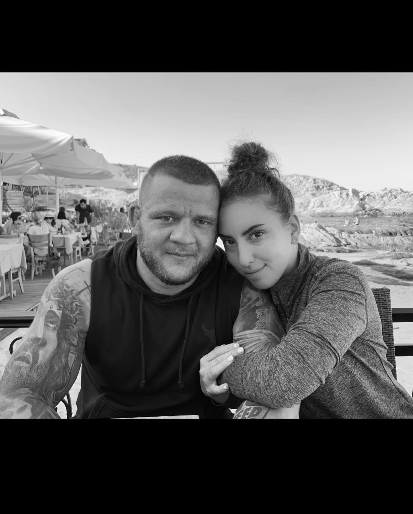 Катрин Тасева изля мъката си за починалия Ники Щерев