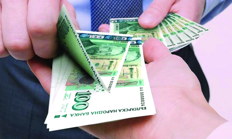 Заради увеличението на МРЗ: Втори сме по ръст на заплатите