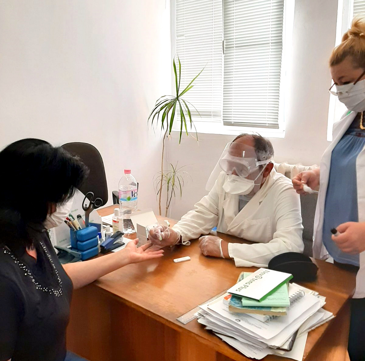 Тестват за COVID-19 на всички служители от Община Сухиндол