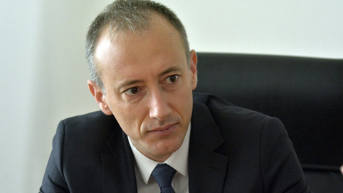 Министър Вълчев: Зрелостниците у нас ще получат дипломите си навреме