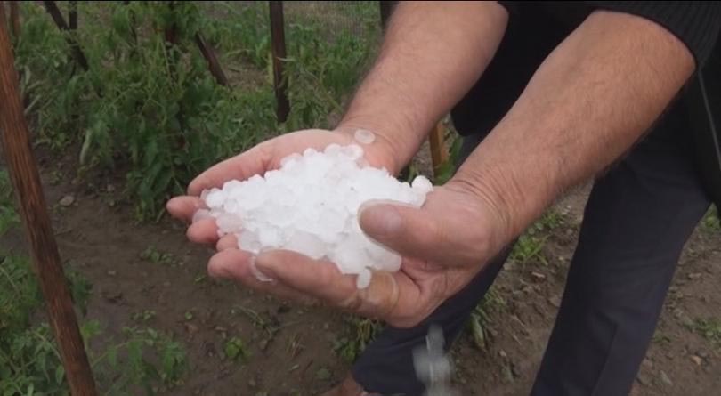 Градушки удрят Западна и Централна България