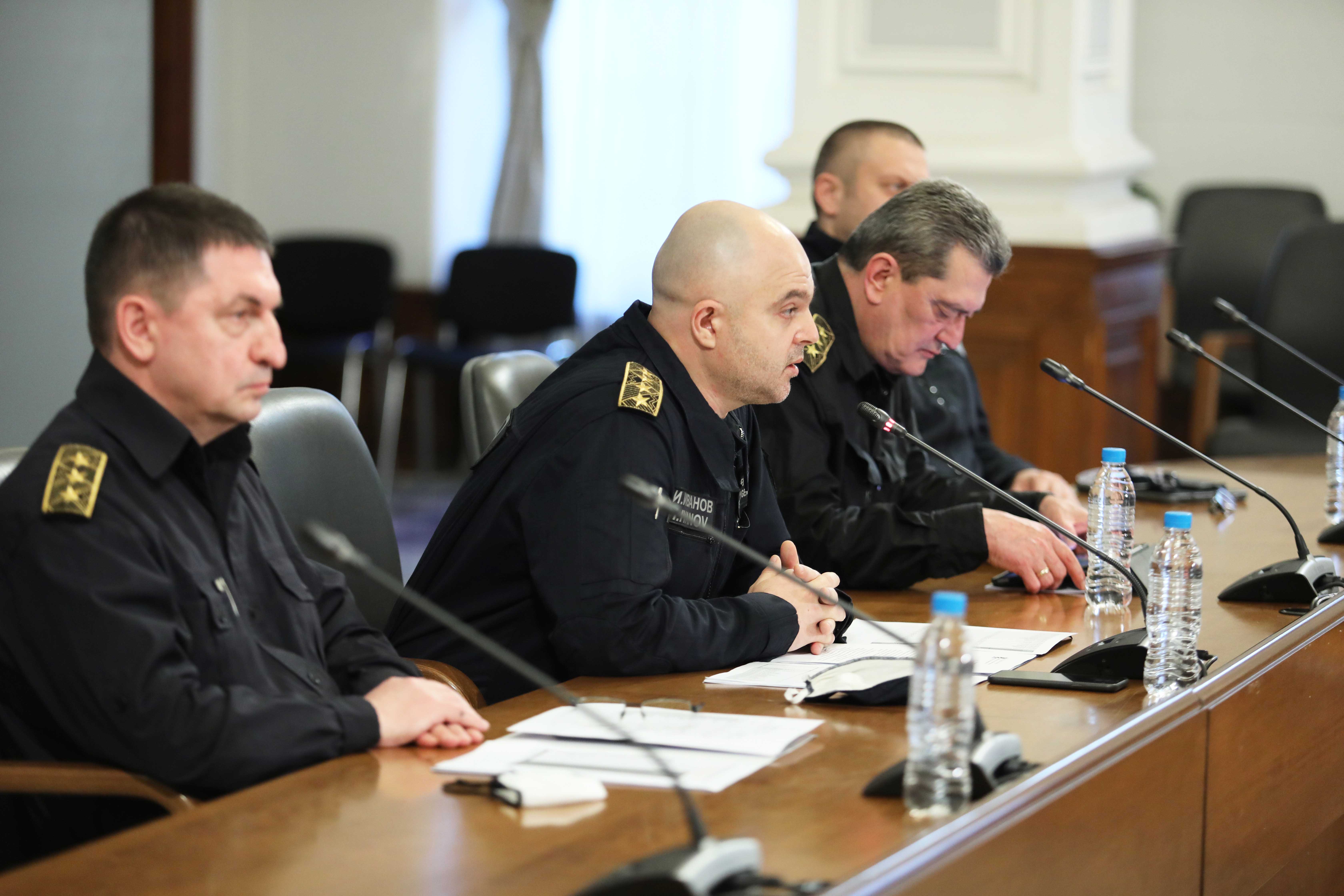 Ивайло Иванов: Имам чувството, че на хората изобщо не им пука за мерките