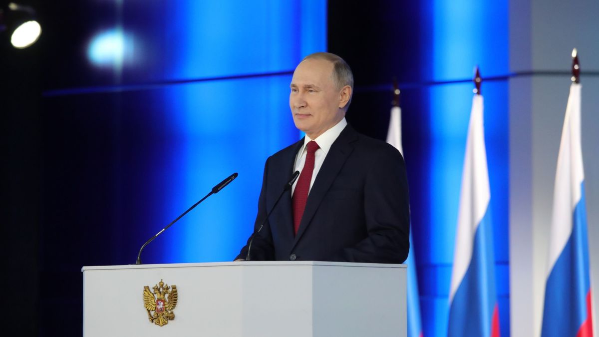 Путин: Русия е поставена под сериозен икономически натиск заради коронавируса