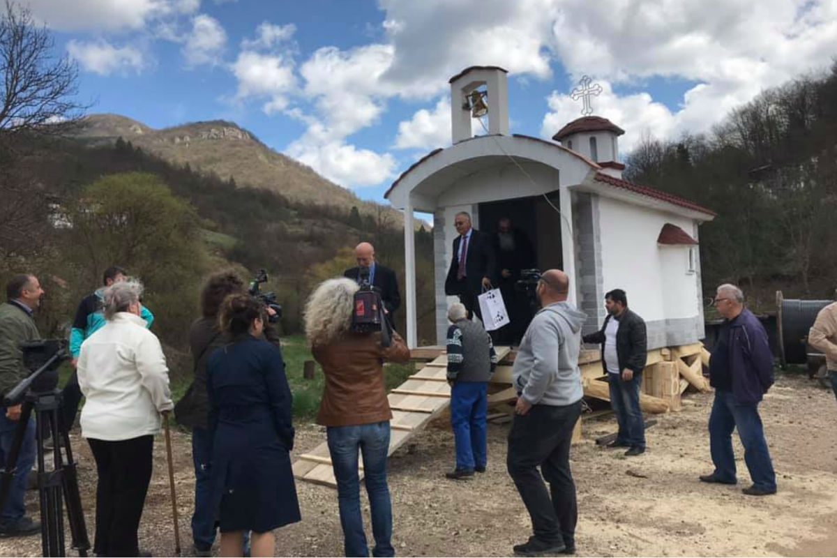 Сръбската църква забрани откриването на дарена от България църква в Западните пакраинини