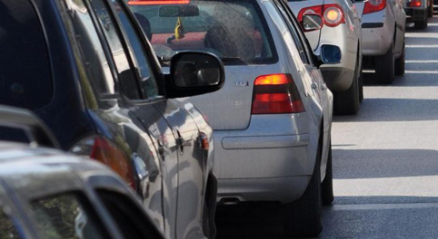 Засилен трафик по пътищата се очаква утре