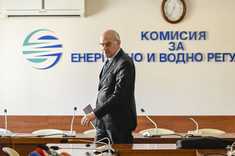 Иван Иванов: Няма да има промяна в цената на тока за битовите потребители
