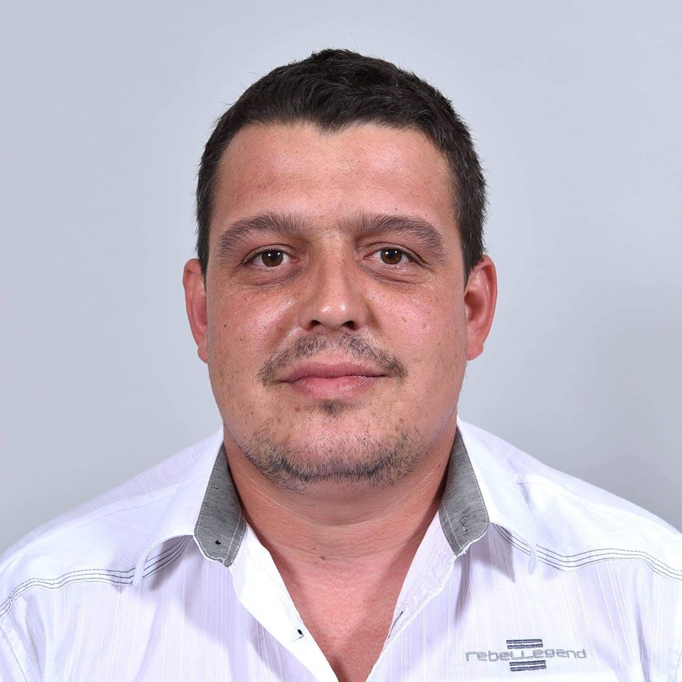 Лидерът на ВМРО в Банско намушкан с нож при битов спор