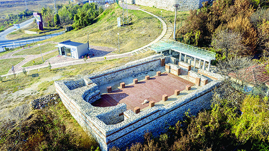 Възстановиха римската базилика