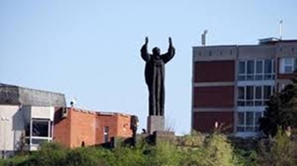 ВТУ кани на Коледен базар в подкрепа на деца без родители