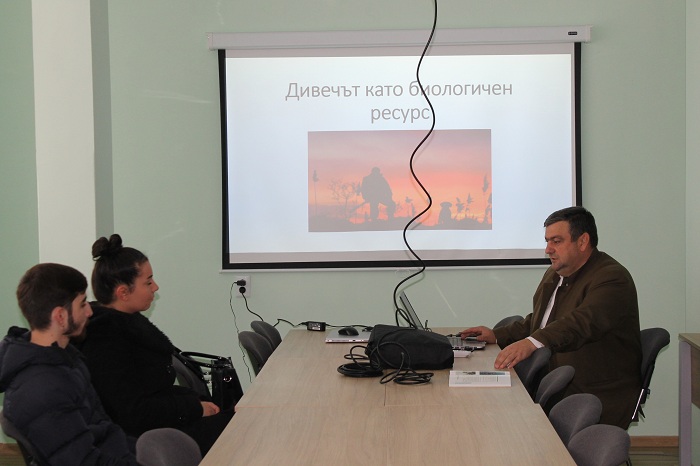 Североизточното предприятие прие студенти