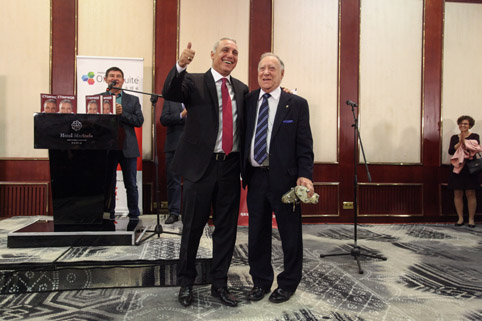 Искат “Историята“ на Стоичков в Лондон и Чикаго