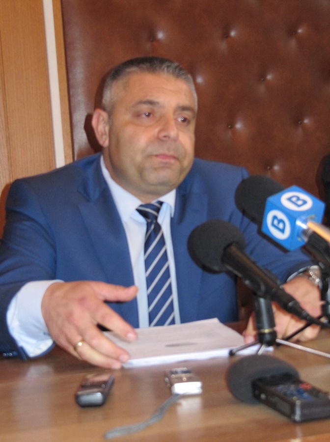 Задържаха крадци на кемпер, искали на собственика откуп от 9000 евро