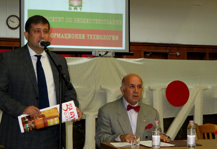 Стоян Денчев: Имаме си будители, не щем вещици!