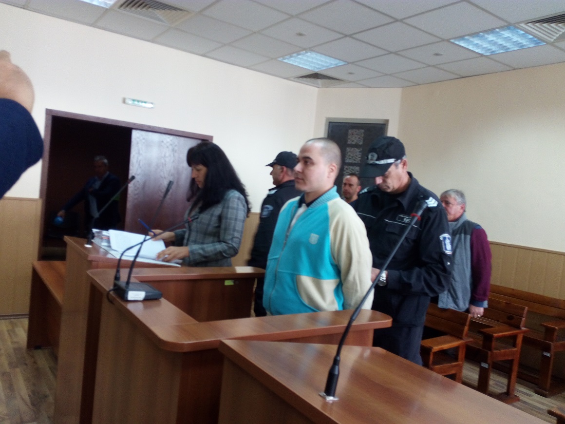 Полицият беглец Ерелийски остава в затвора