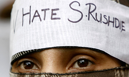 “Сатанинските строфи” и семената на разделението