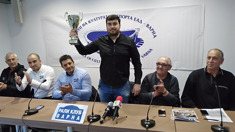 Още един наш автомобилен  шампион избра чужбина