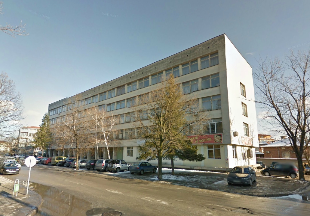 Роднините на пострадалия от паднала мазилка в Казанлък завеждат дело