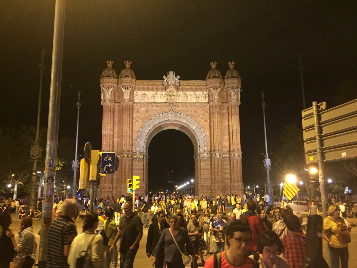 Сблъсъци между демонстранти и полиция в Барселона